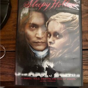 Sleepy Hollow DVD - Dramatic Black and Red Design
